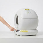 Cat litter box showing radar and weight-sensing safety features
